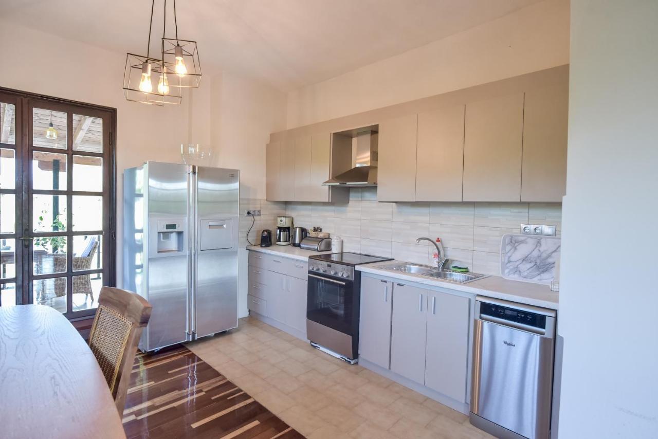 Alexandre Maison Beachfront Gialova Vacation Home 외부 사진